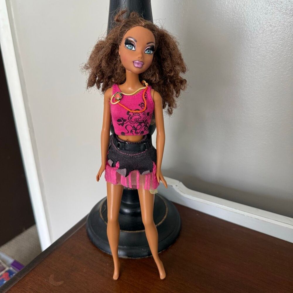 Vintage 2004 My Scene Masquerade Madness City Kitty Madison Doll Mattel Y2K